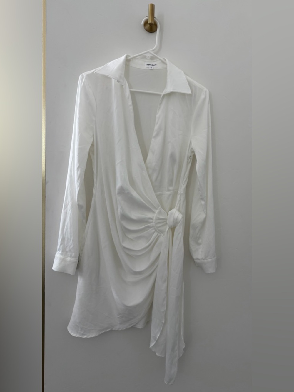 SUPERDOWN Sophie draped mini dress in White satin size M - Picture 3 of 6